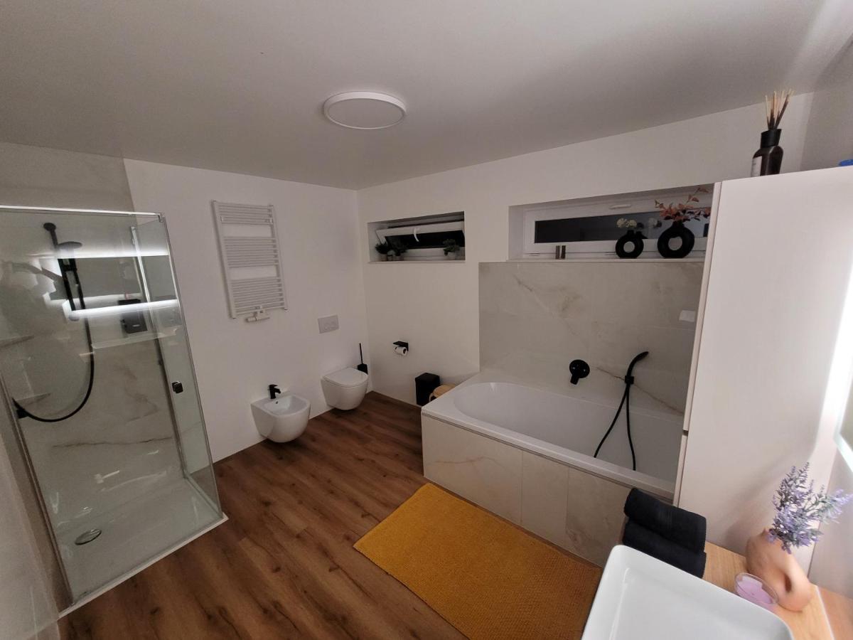 Ferienwohnung Nachtigall 2 บัดแฮร์สเฟลด์ ภายนอก รูปภาพ